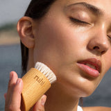 The Facial Dry Brush